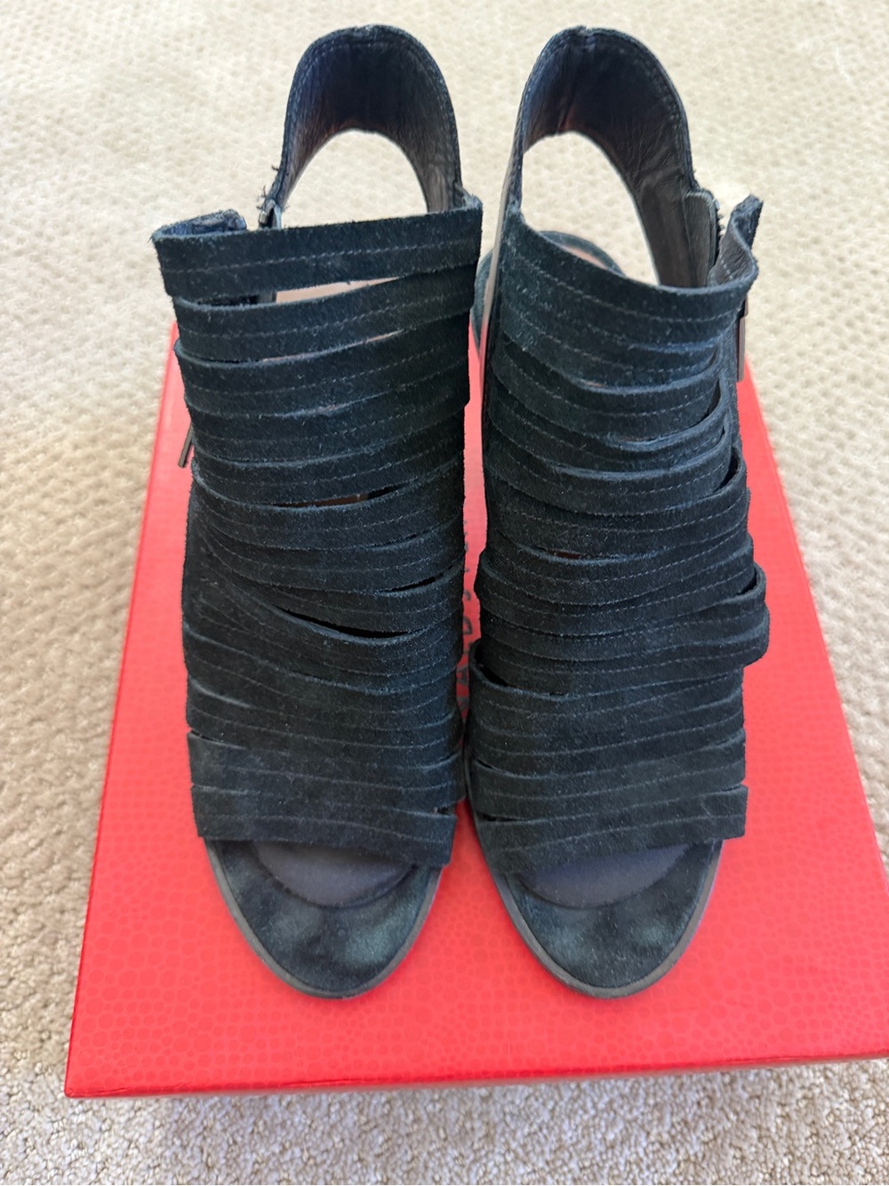 Donald J Pliner Kasia-DL Black Suede Sandals | Size 8M